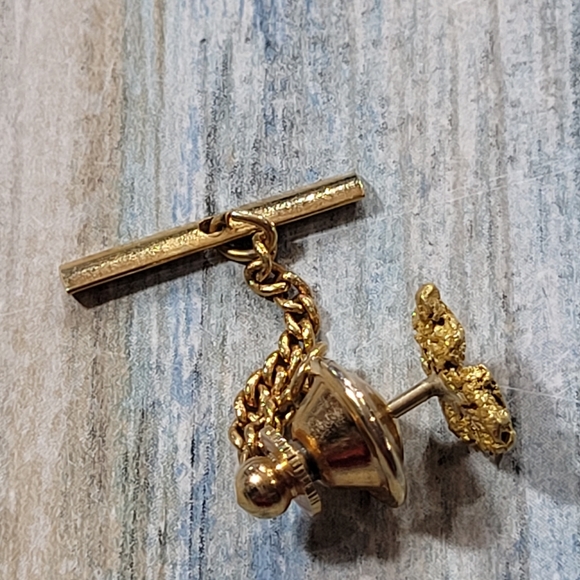 10k Gold Chip Tie Pin. - Picture 3 of 11